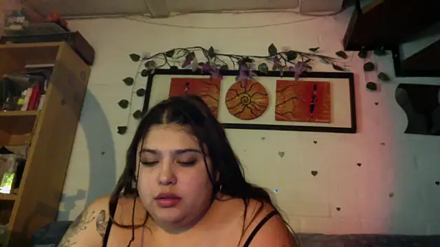 dreamgirl sweet online show from July 3, 2026, 3:35 am