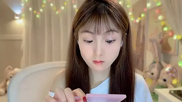 Snapshot of SHUIshui_ chatting on January 22, 2025, 2:14 pm SHUIshui online show from January 22, 2025, 2:14 pm