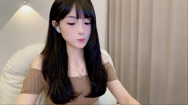 Snapshot of SHUIshui_ chatting on October 3, 2025, 9:17 am SHUIshui online show from October 3, 2025, 9:17 am