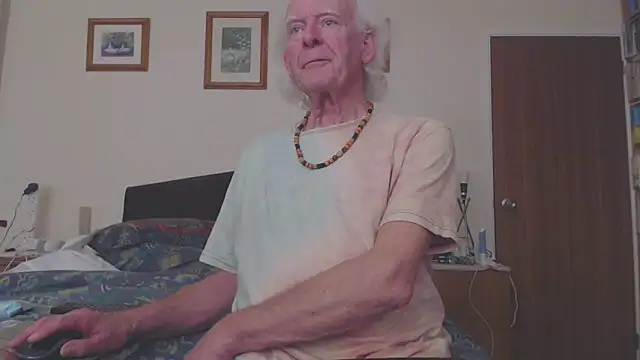 WaverlyKernow online show from March 15, 2025, 1:40 pm