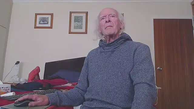 WaverlyKernow online show from October 12, 2025, 12:59 pm