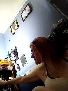 Snapshot of beelzebubblesxo chatting on October 7, 2025, 7:00 pm beelzebubblesxo online show from October 7, 2025, 7:00 pm