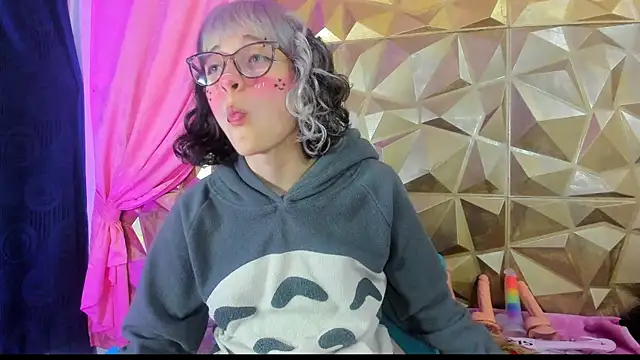 neeko princes online show from January 20, 2025, 3:28 pm