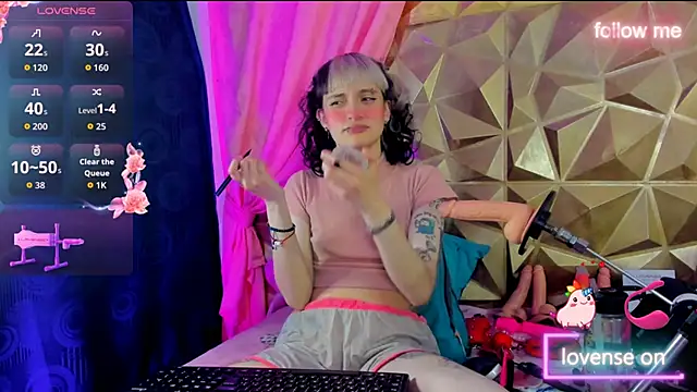 neeko princes online show from September 26, 2025, 12:20 pm