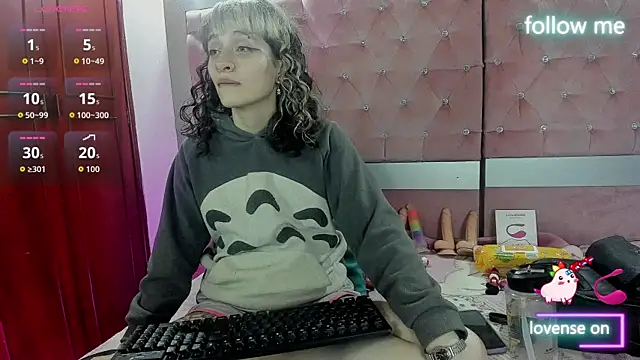 neeko princes online show from November 28, 2025, 12:41 pm