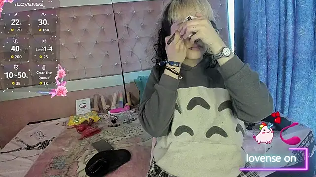 Snapshot of neeko_princes chatting on June 23, 2026, 12:58 pm neeko princes online show from June 23, 2026, 12:58 pm