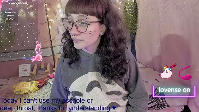 Snapshot of neeko_princes chatting on July 28, 2026, 3:21 pm neeko princes online show from July 28, 2026, 3:21 pm