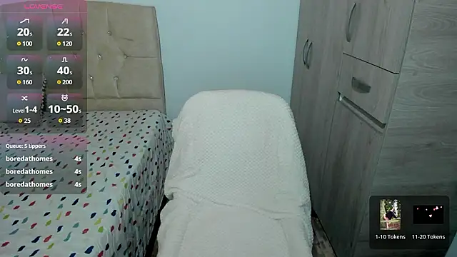 emily1  online show from February 17, 2026, 12:34 pm