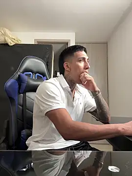 Snapshot of sendfer chatting on January 27, 2025, 3:37 am sendfer online show from January 27, 2025, 3:37 am