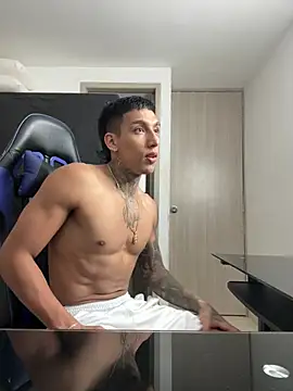 Snapshot of sendfer chatting on February 16, 2025, 3:04 am sendfer online show from February 16, 2025, 3:04 am