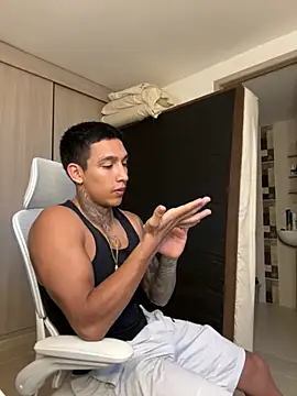 Snapshot of sendfer chatting on October 7, 2025, 10:29 pm sendfer online show from October 7, 2025, 10:29 pm