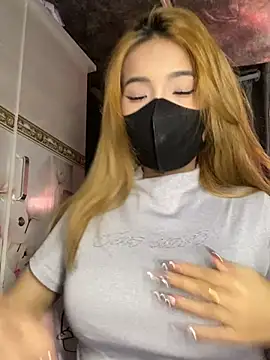 Snapshot of -KathySweet- chatting on March 19, 2025, 3:52 am -KathySweet- online show from March 19, 2025, 3:52 am