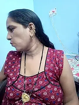 Snapshot of reemacouple007 chatting on November 1, 2025, 7:54 am reemacouple007 online show from November 1, 2025, 7:54 am