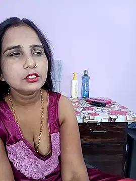 reemacouple007 online show from April 2, 2026, 7:50 am