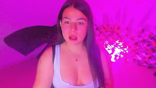 little tifanny82 online show from April 23, 2026, 2:19 pm