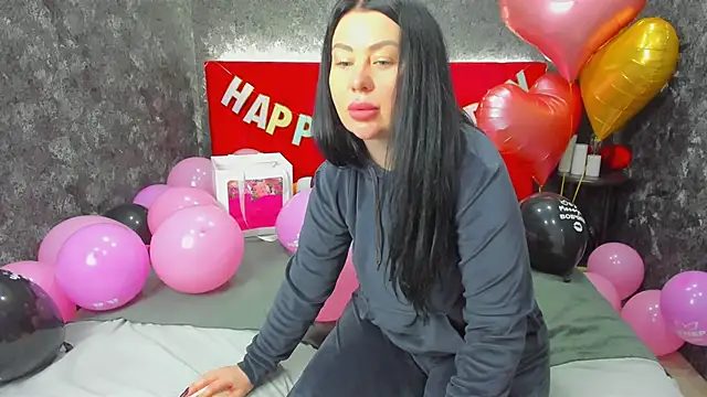 Snapshot of LayaFlow chatting on February 9, 2025, 12:41 pm LayaFlow online show from February 9, 2025, 12:41 pm