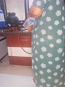 Ravina patil1 online show from February 7, 2025, 11:01 am