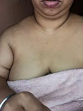 Ravina patil1 online show from February 13, 2025, 7:13 am