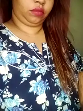 Ravina patil1 online show from April 23, 2026, 1:35 pm