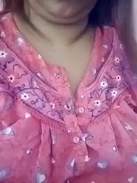 Ravina patil1 online show from April 24, 2026, 5:32 am