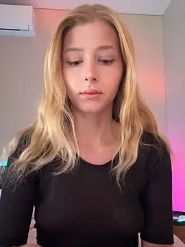 LunaRase online show from March 15, 2026, 9:26 am