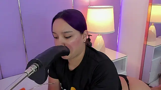 SophyRuiz  online show from January 13, 2026, 11:59 am