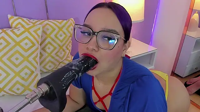 SophyRuiz  online show from April 22, 2026, 11:56 am