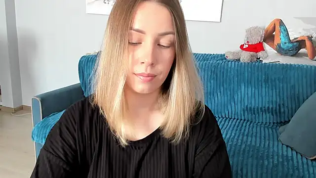 Snapshot of Mia_shy1 chatting on March 11, 2025, 7:15 am Mia shy1 online show from March 11, 2025, 7:15 am