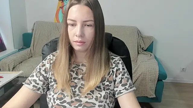 Snapshot of Mia_shy1 chatting on December 2, 2025, 6:52 am Mia shy1 online show from December 2, 2025, 6:52 am