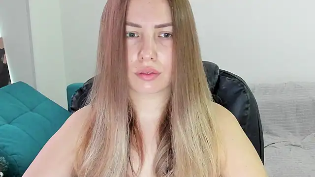 Snapshot of Mia_shy1 chatting on January 14, 2026, 6:52 am Mia shy1 online show from January 14, 2026, 6:52 am