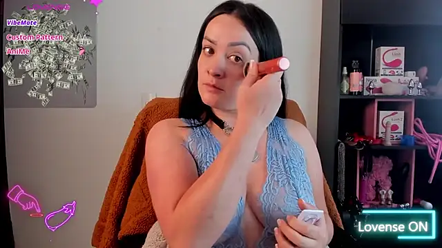 sara goodgirl13 online show from July 31, 2026, 1:43 pm
