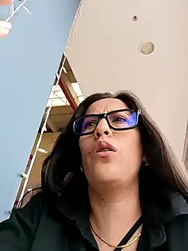 Snapshot of Lena-32 chatting on December 9, 2024, 4:15 pm Lena-32 online show from December 9, 2024, 4:15 pm