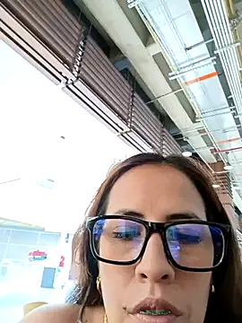 Snapshot of Lena-32 chatting on March 13, 2025, 5:18 pm Lena-32 online show from March 13, 2025, 5:18 pm