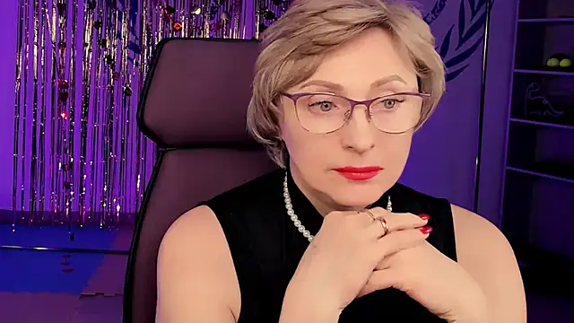 Snapshot of sugar_vivien chatting on February 22, 2025, 6:30 pm sugar vivien online show from February 22, 2025, 6:30 pm