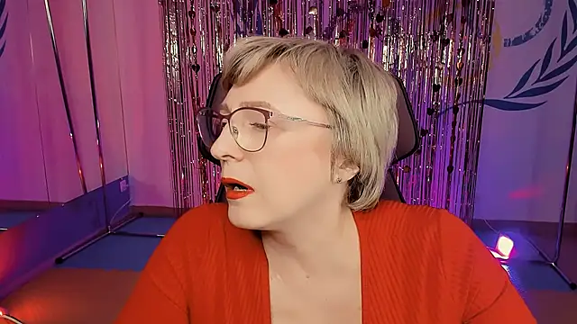 Snapshot of sugar_vivien chatting on February 28, 2025, 1:14 pm sugar vivien online show from February 28, 2025, 1:14 pm