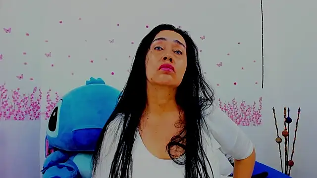 Snapshot of HorniestMilf chatting on June 11, 2026, 7:45 pm HorniestMilf online show from June 11, 2026, 7:45 pm