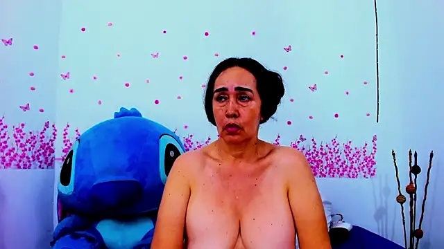 Snapshot of HorniestMilf chatting on June 13, 2026, 8:07 pm HorniestMilf online show from June 13, 2026, 8:07 pm
