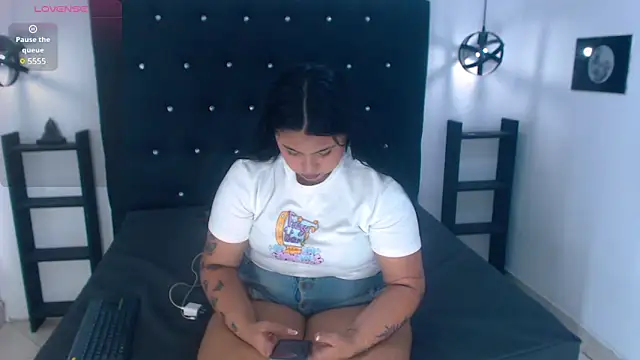 Mels  online show from February 20, 2025, 10:26 pm