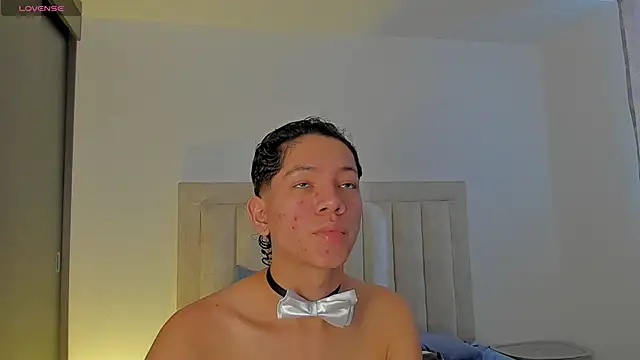 Snapshot of JulianRose_1 chatting on September 13, 2025, 9:03 pm JulianRose 1 online show from September 13, 2025, 9:03 pm