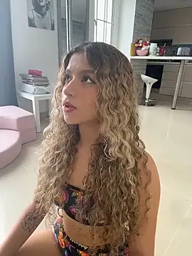 Melina-Smith online show from February 1, 2026, 6:06 pm