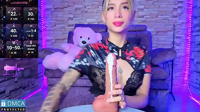 BellaOdisea online show from May 26, 2026, 9:44 pm