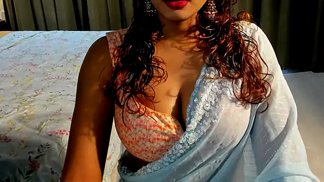 Snapshot of Bad_Girl_Kayra69 chatting on June 24, 2026, 2:32 am Bad Girl Kayra69 online show from June 24, 2026, 2:32 am