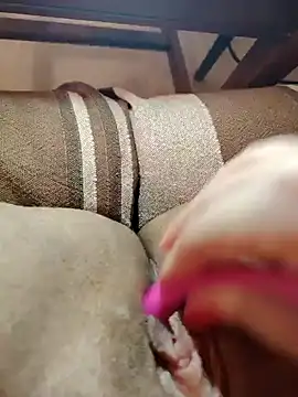 xxcatwomanxx online show from February 6, 2025, 8:23 pm