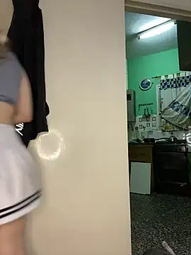 Snapshot of FlorBich chatting on January 12, 2025, 8:36 am FlorBich online show from January 12, 2025, 8:36 am