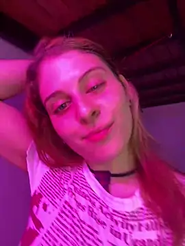 Snapshot of FlorBich chatting on January 31, 2025, 6:24 am FlorBich online show from January 31, 2025, 6:24 am