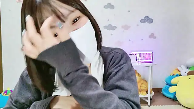 Snapshot of _Iroha_99 chatting on May 3, 2026, 3:07 pm Iroha 99 online show from May 3, 2026, 3:07 pm