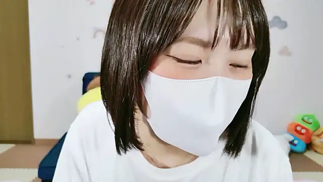 Snapshot of _Iroha_99 chatting on May 21, 2026, 2:35 pm Iroha 99 online show from May 21, 2026, 2:35 pm