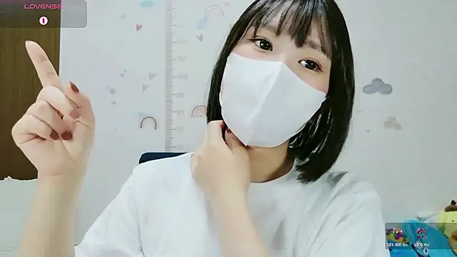 Snapshot of _Iroha_99 chatting on June 7, 2026, 2:32 pm Iroha 99 online show from June 7, 2026, 2:32 pm