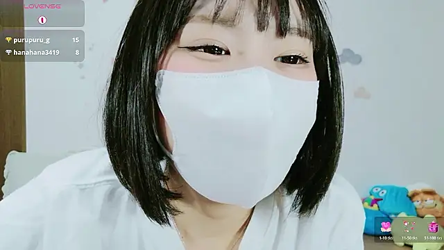 Snapshot of _Iroha_99 chatting on June 18, 2026, 2:54 pm Iroha 99 online show from June 18, 2026, 2:54 pm