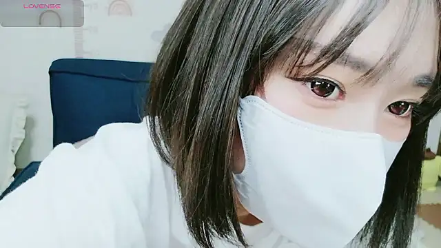Snapshot of _Iroha_99 chatting on July 8, 2026, 2:21 pm Iroha 99 online show from July 8, 2026, 2:21 pm